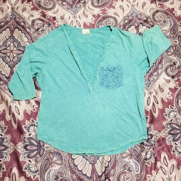 Daytrip Teal Acid Washed Rhinestone Plunging V-Neck Lace Oversized Tunic Blouse - Picture 1 of 4